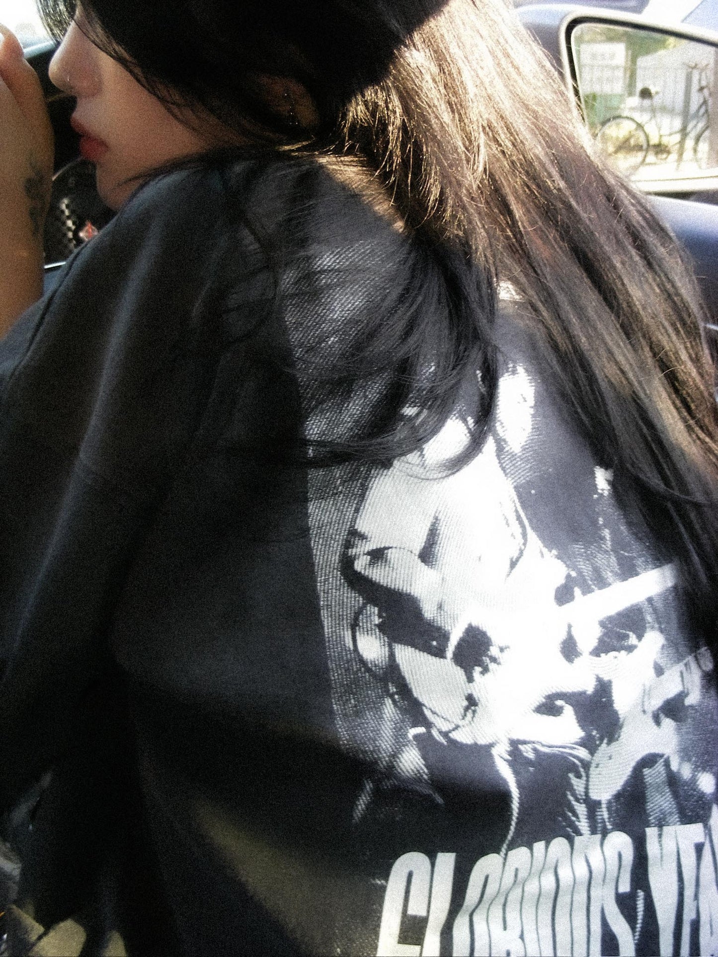 GLORIOUS YEARS TEE / WASHED BLACK